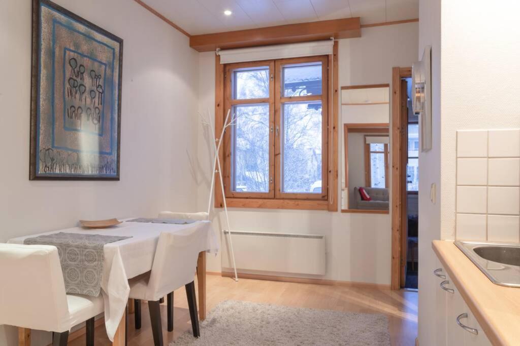 אולו Cozy 1 Bedroom Apt And Free Parking By The Railway Station מראה חיצוני תמונה